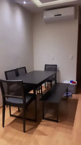 Mesa de Jantar com 1 Banco Estilo Industrial TUB