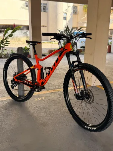 Bicicleta mountain Bike