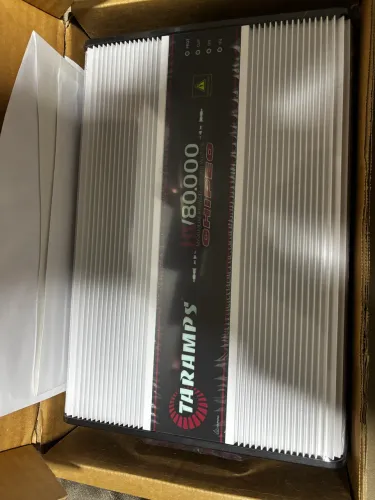 Amplificador hv 80000 taramps