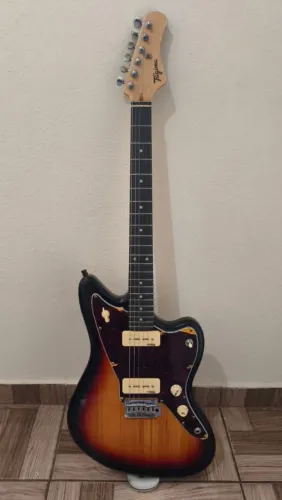 Guitarra Tagima jazzmaster com upgrades 