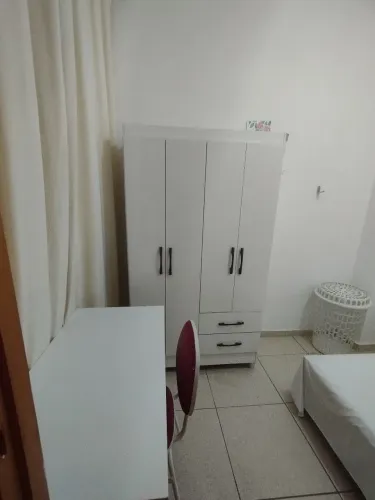 Alugo quarto aconchegante