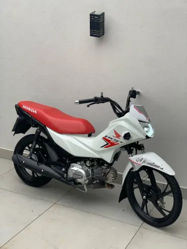 Moto a venda