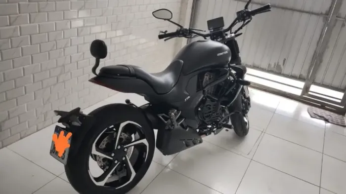 Vendo ou troco Zontes S350 semi nova 