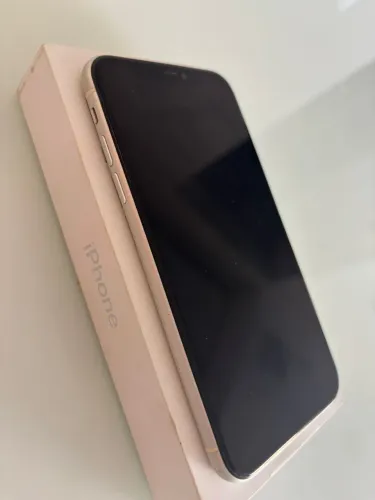 iPhone 11 64gb zerado sem marcas de uso lacrado