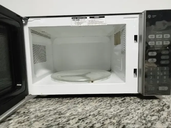 Microondas consul espelhado 20L