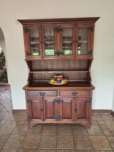 Buffet / Cristaleira Antiga (Étagère) em Madeira Maciça - Ótimo Estado