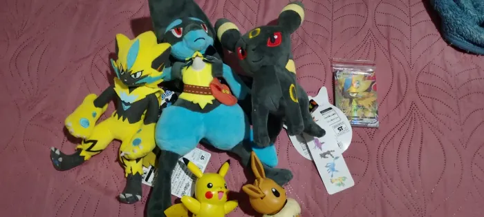 Pokémon kit pelúcia Action figure brinquedo cartinhas
