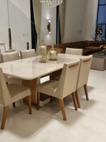 Mesa 6 cadeiras