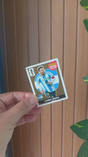 Figurinha rara Leonel Messi dourada 2026