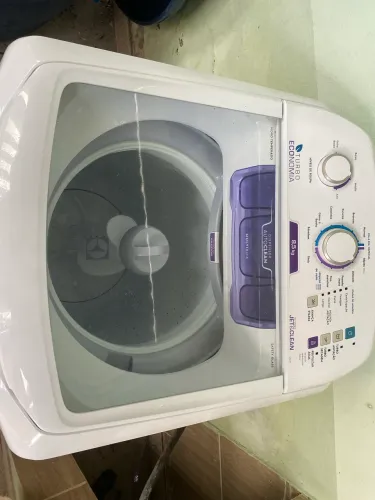 Vende-se máquina 8Kg eletrolux