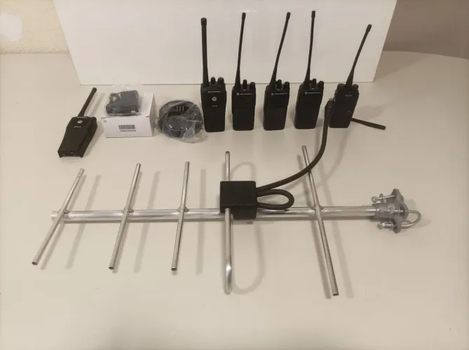 Antena Yagi de cinco elementos UHF