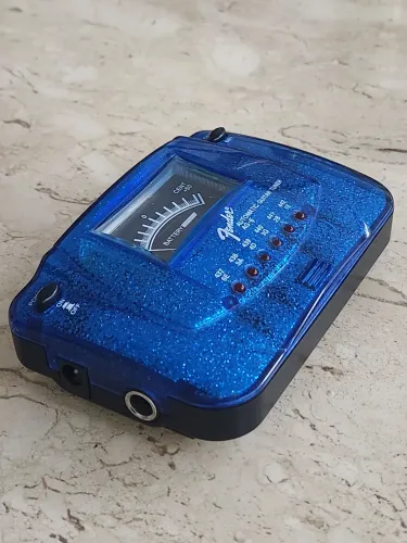 Afinador Fender AG-06