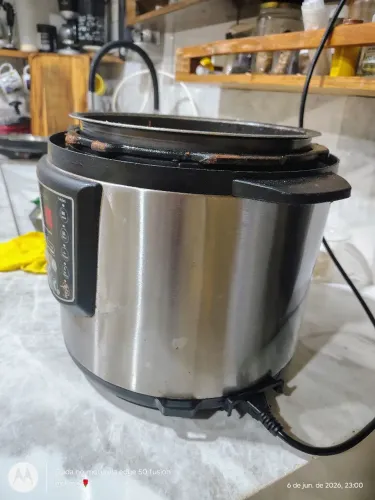 Panela elétrica Mideia