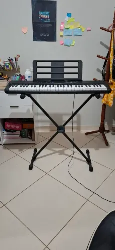 Teclado Casio Casiotone CT-S300 Seminovo + Suportes