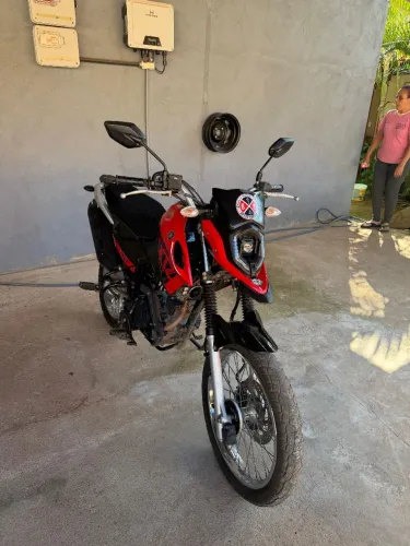 VENDE-SE YAMAHA CROSSER