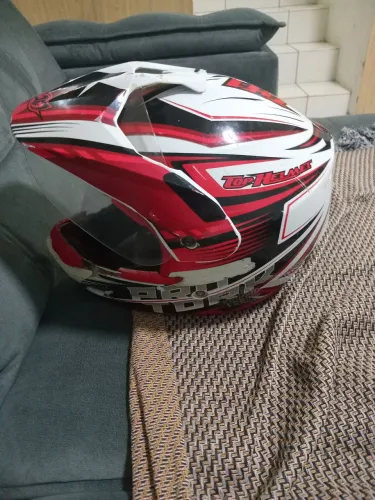 Capacete 100 reais negociável