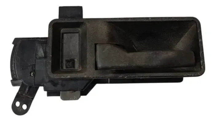 Maçaneta Interna Dianteira Esquerda Monza 1982 - 1996 Preto Dianteira