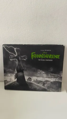 Artbook Frankenweenie (em inglês)