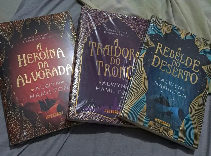 TRILOGIA A REBELDE DO DESERTO (NOVOS)