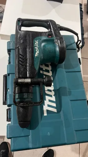 VENDO MARTELETE MAKITA 11KG ORIGINAL SEMI NOVO 