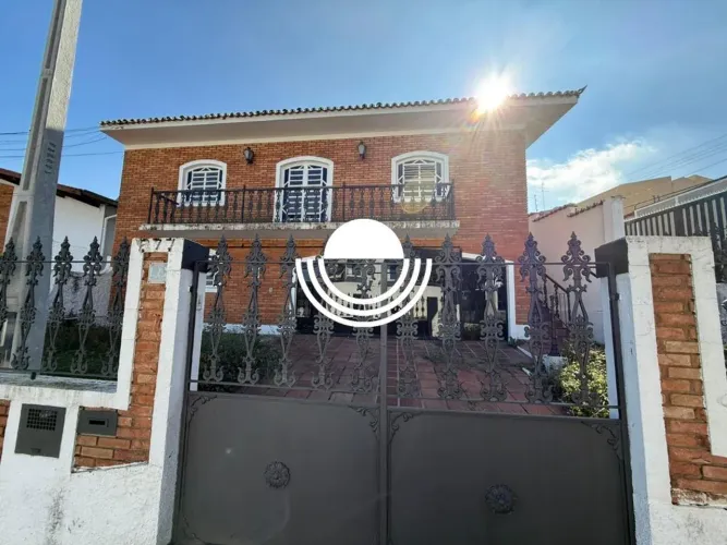 Casa à venda em Campinas, Jardim Guarani, com 3 quartos, com 216 m²