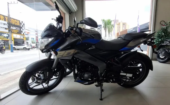 Moto em perfeito estado