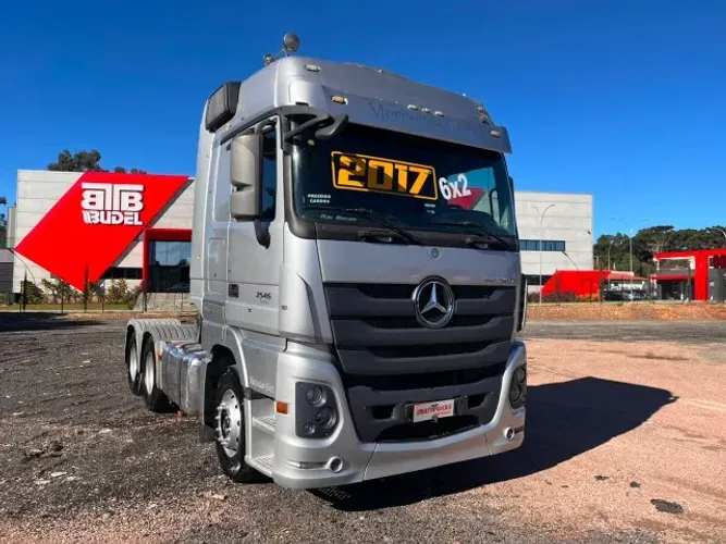 MERCEDES BENZ ACTROS 2546 6X2 2017 ÚNICO DONO
