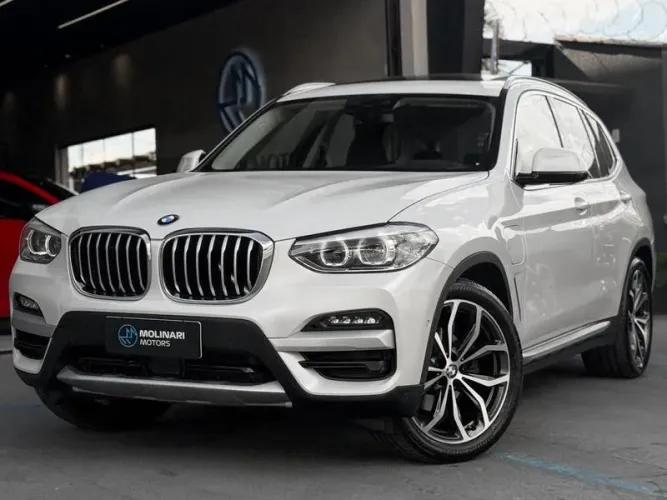 BMW X3 Xdrive 30E X-line Turbo Híbrido AU 2021