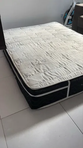 Colchão de casal semi novo
