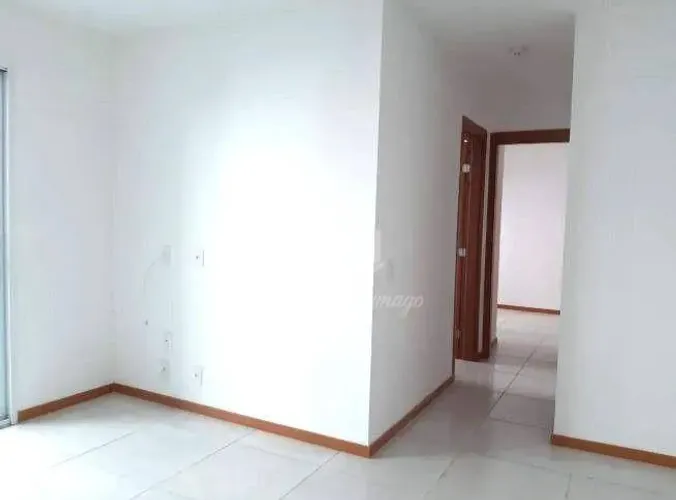 Apartamento de Dois Quartos em Rio do Ouro