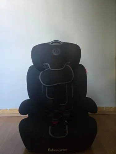 Cadeira Auto Fisher Price (USADA SOMENTE UMA VEZ)