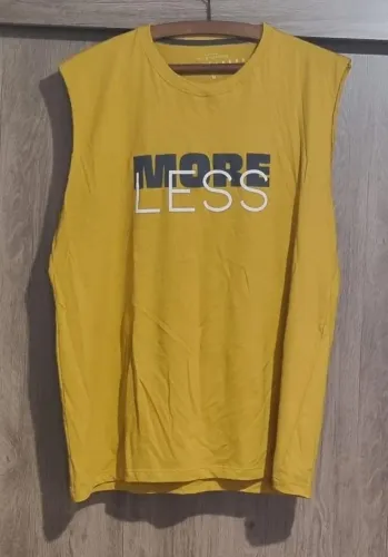 Camiseta regata machao estampada khelf semi nova