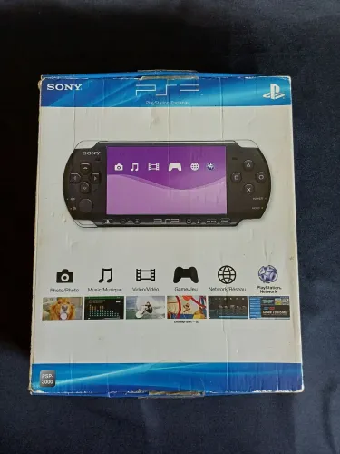 PSP 3001 Para Conserto / Restauração - Liga - Defeito no LCD