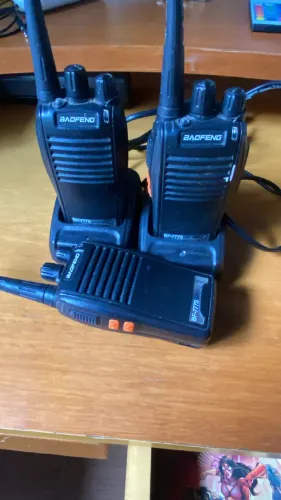 Vendo Radio BAOFENG Radiocomunicador