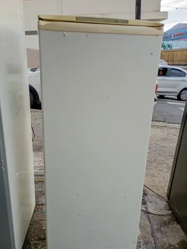 Geladeira Pratice 300 (entrego)