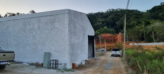 Galpão , negocio por imóvel nos ingleses. 
