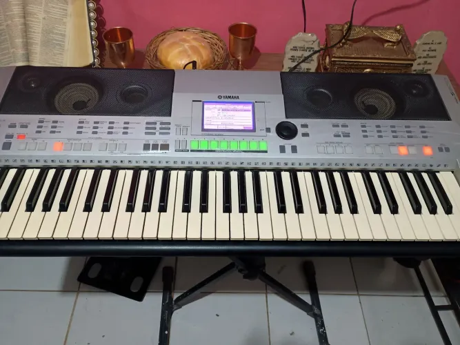 Teclado Yamaha S500