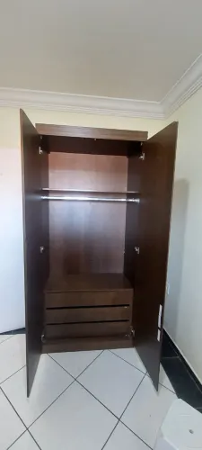 Roupeiro 2 portas 
