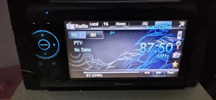 Som automotivo multimídia 
