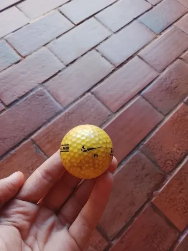 Bola de golfe direto do Canadá