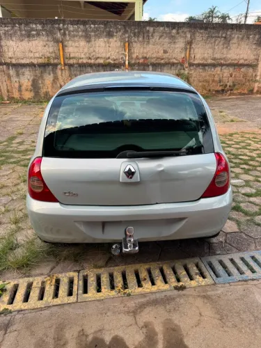 Renault Clio Authentique Hi-flex 1.0 16V 5P 2008