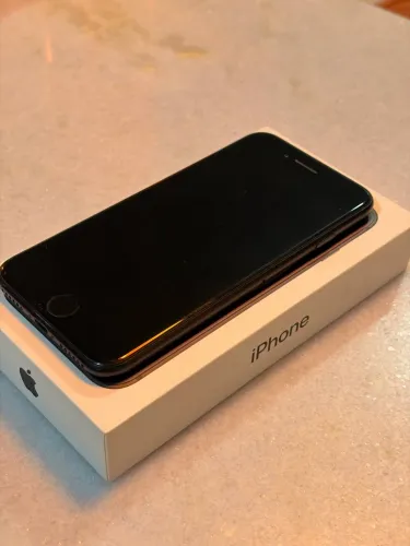 iPhone SE 2ª geração 64 GB