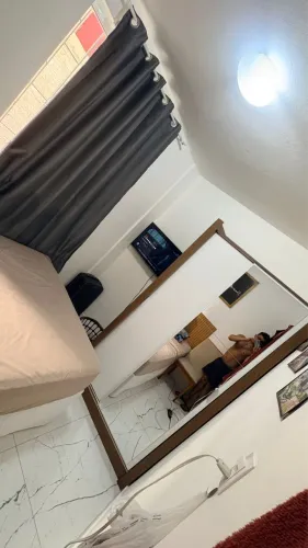 QUARTO INDIVIDUAL