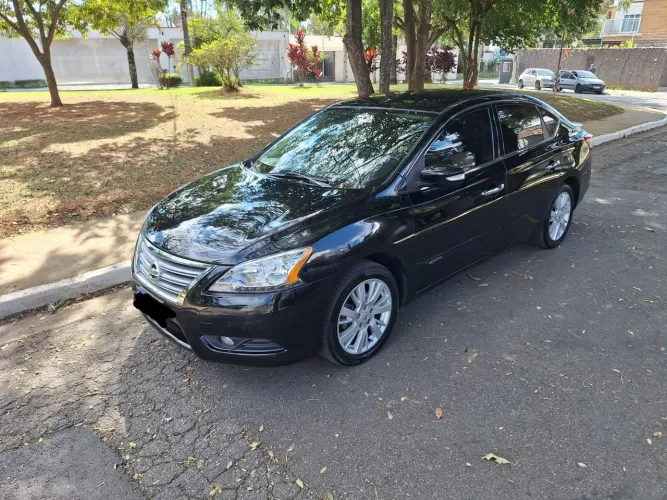 Nissan Sentra SL 2.0/ 2.0 Flex Fuel 16V Aut. 2015