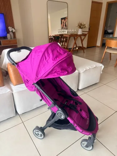 Carrinho city tour da baby jogger. Em estado de novo. R$ 980