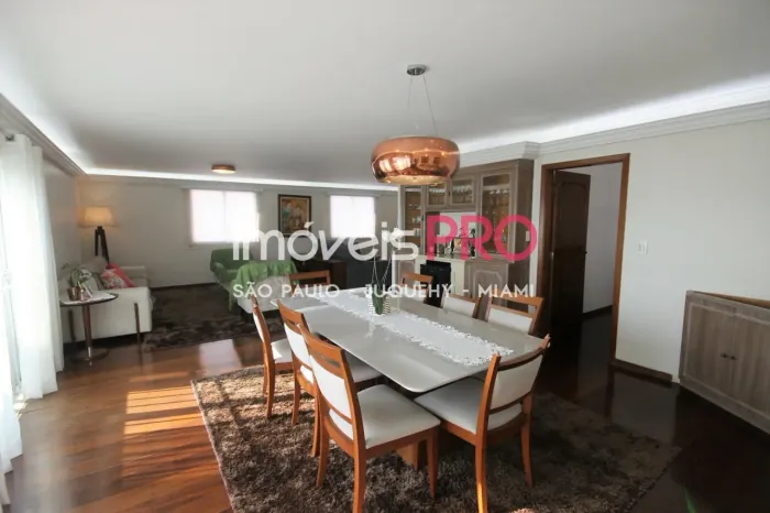 Apartamento de 200m² com vista para o parque !