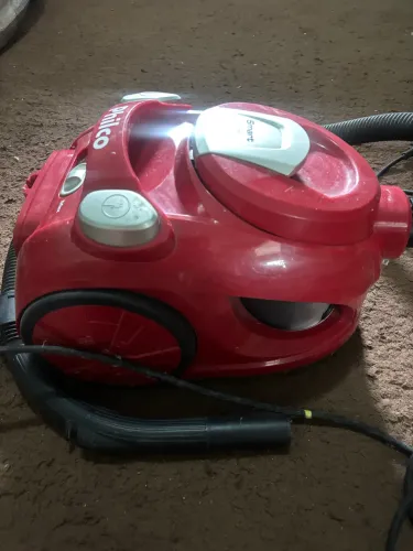 VENDO ASPIRADOR DE PÓ COM DEFEITO