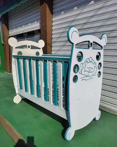Berço infantil tema urso branco verde água