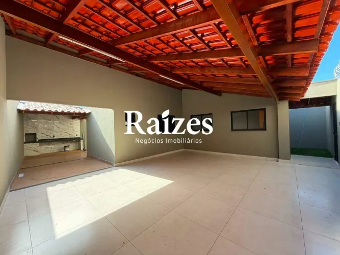 Casa nova com 3 quartos sendo 1 suíte no Pacaembu em Uberlândia