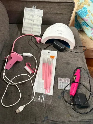 Vendo kit de unha em gel